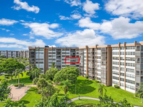 1200 Saint Charles Place #509, Pembroke Pines, FL 33026