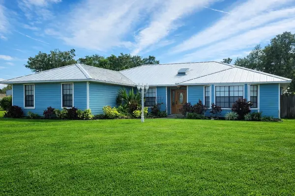 728 N Fischer Circle, Sebastian, FL 32958