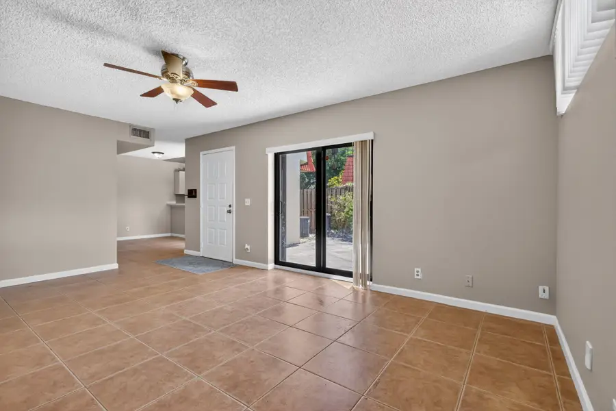 3659 Victoria Drive, West Palm Beach, FL 33406 - #2