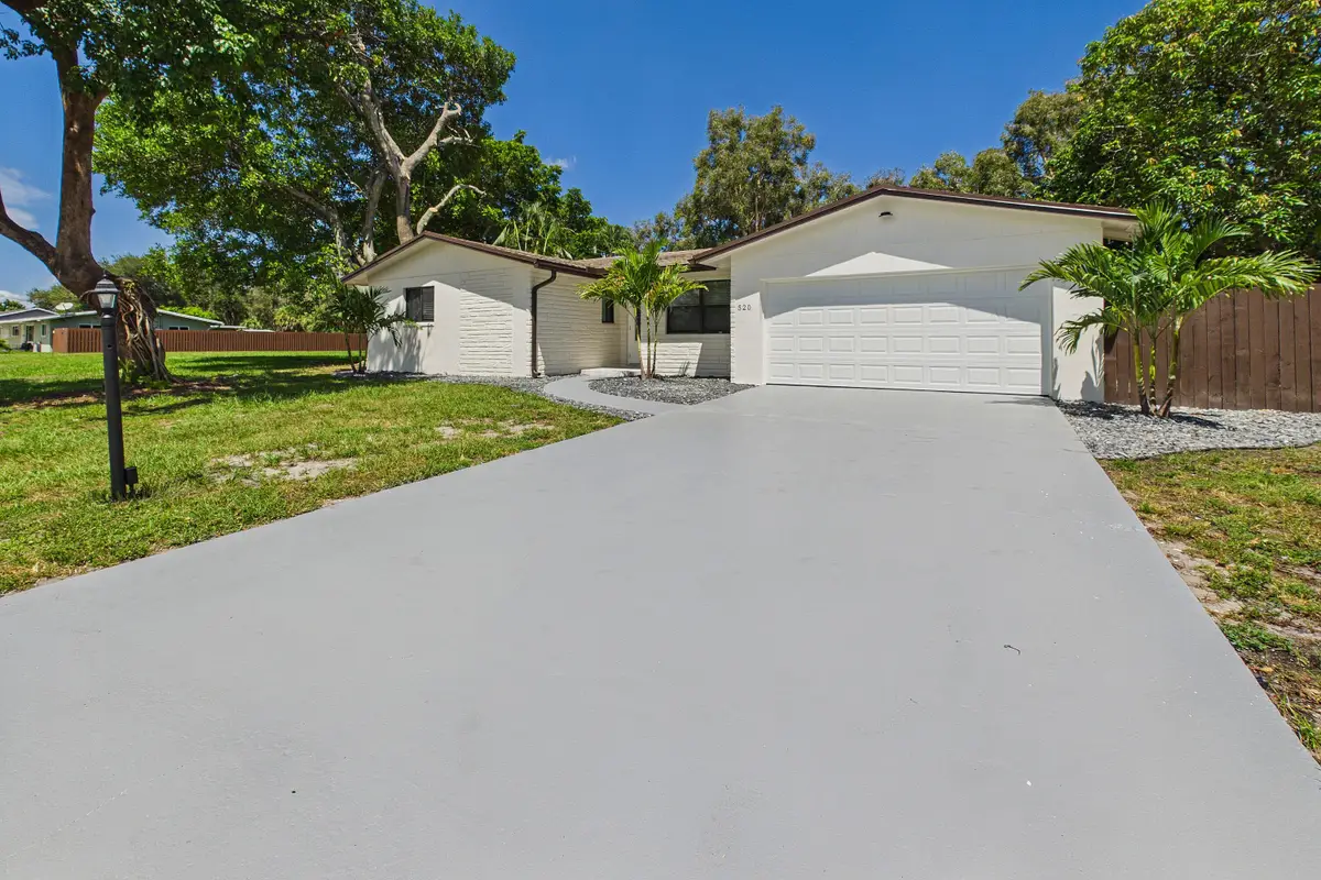 520 NW 43rd Avenue, Plantation, FL 33317 - #1