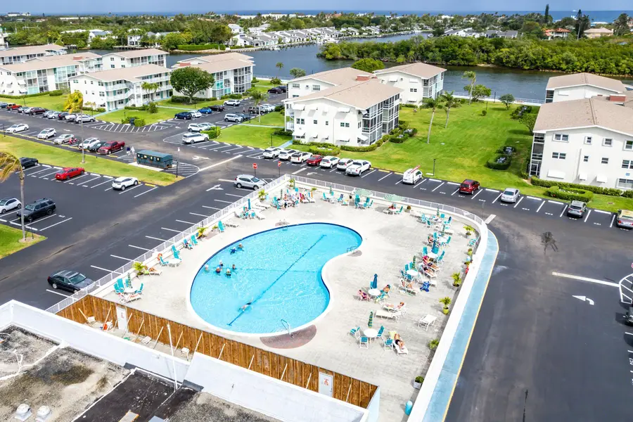 150 Horizon Street E #303, Boynton Beach, FL 33435 - #3
