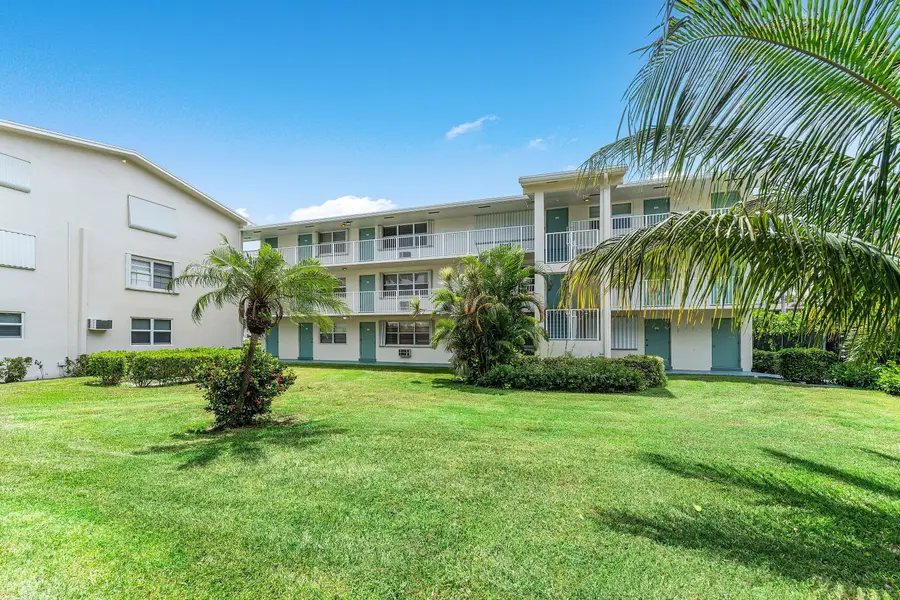 150 Horizon Street E, Boynton Beach, FL 33435 - #3