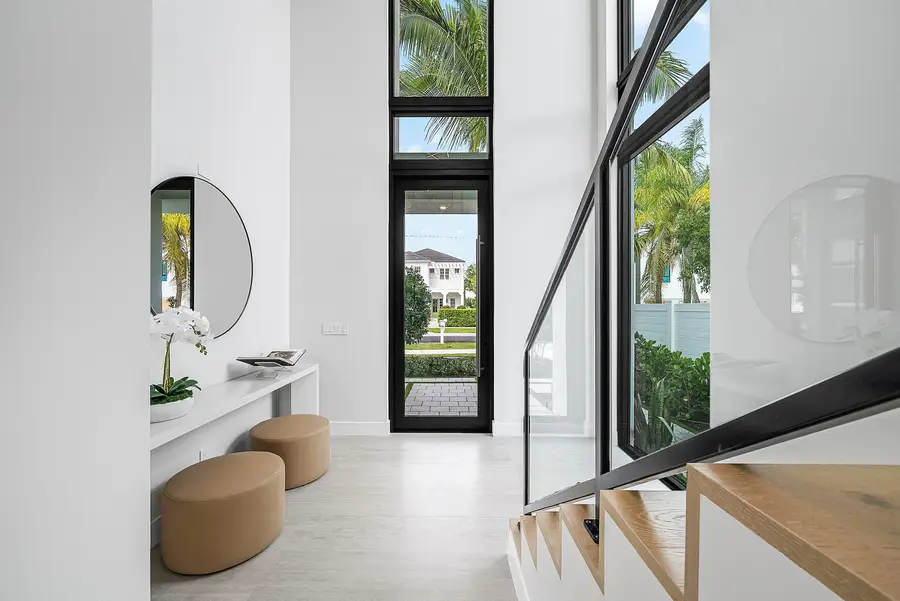 718 Lake Avenue N, Delray Beach, FL 33483 - #3