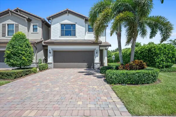 4606 San Fratello Circle, Lake Worth, FL 33467