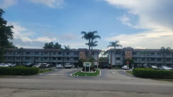 2100 Springdale Boulevard #310, Palm Springs, FL 33461