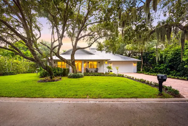1 Sabal Court, Sewalls Point, FL 34996