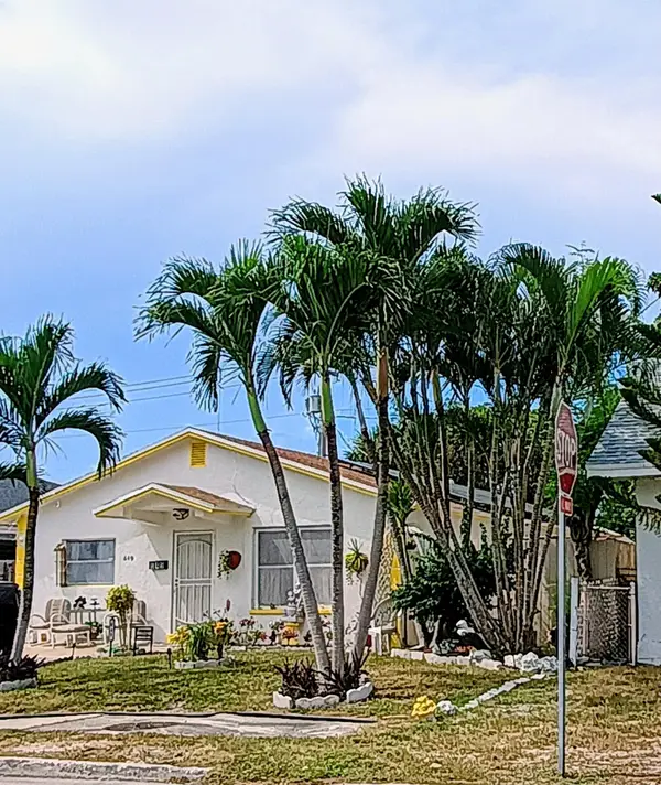 649 58th Street, West Palm Beach, FL 33407