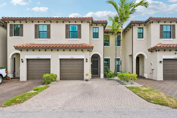 2025 Oysterwood Lane, Riviera Beach, FL 33410