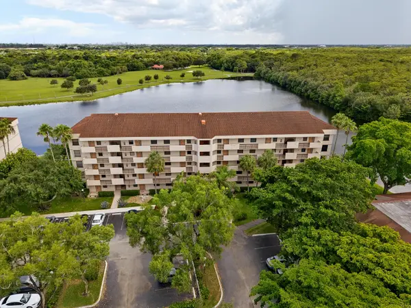 2768 Carambola Circle S #506, Coconut Creek, FL 33066