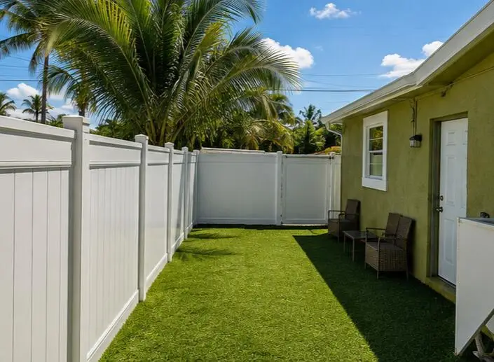 3925 NW 35th Avenue, Lauderdale Lakes, FL 33309 - #2