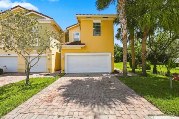 813 Pipers Cay Drive, West Palm Beach, FL 33415