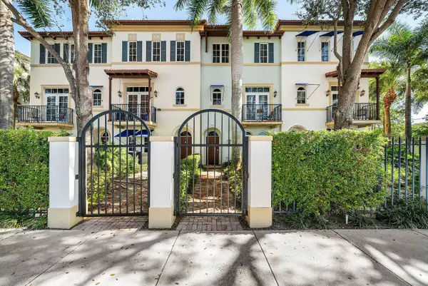 3281 Estancia Lane, Boynton Beach, FL 33435