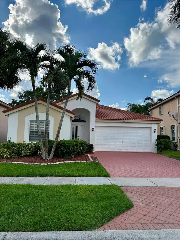 3694 Miramontes Circle, Wellington, FL 33414