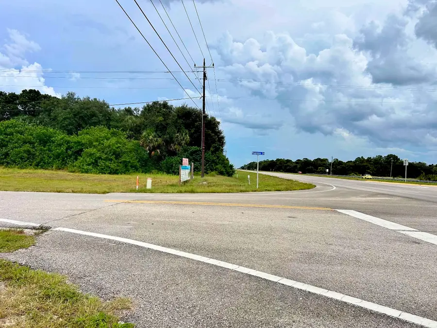 1024 Dublin Circle, Moore Haven, FL 33471 - #2