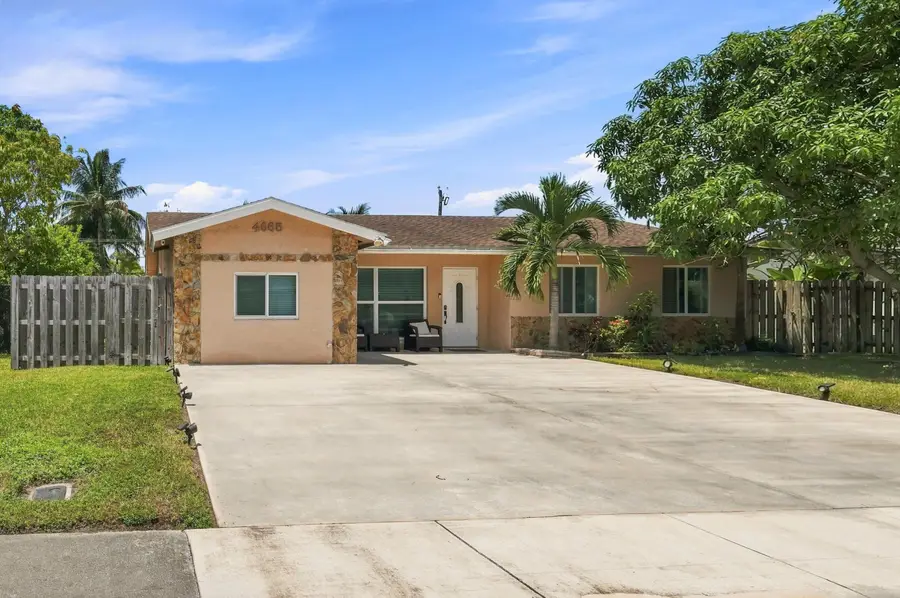4665 NW 113th Avenue, Sunrise, FL 33323 - #3