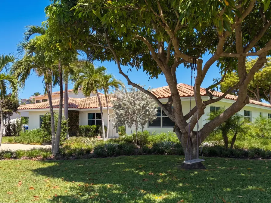 1584 Blue Water Terrace N, Pompano Beach, FL 33062 - #2