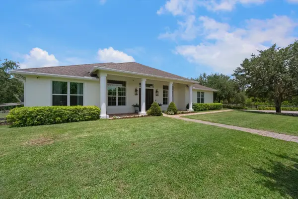 19986 Black Falcon Road, Loxahatchee, FL 33470