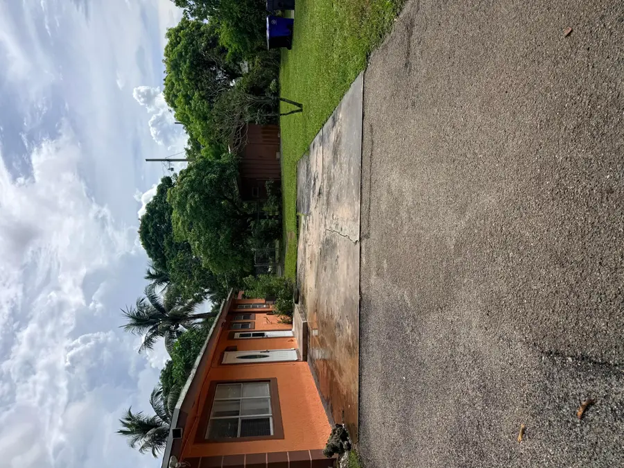1643 NW 11th Avenue, Fort Lauderdale, FL 33311 - #2