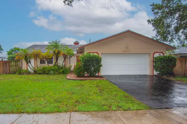 8860 SW 49th Street, Cooper City, FL 33328