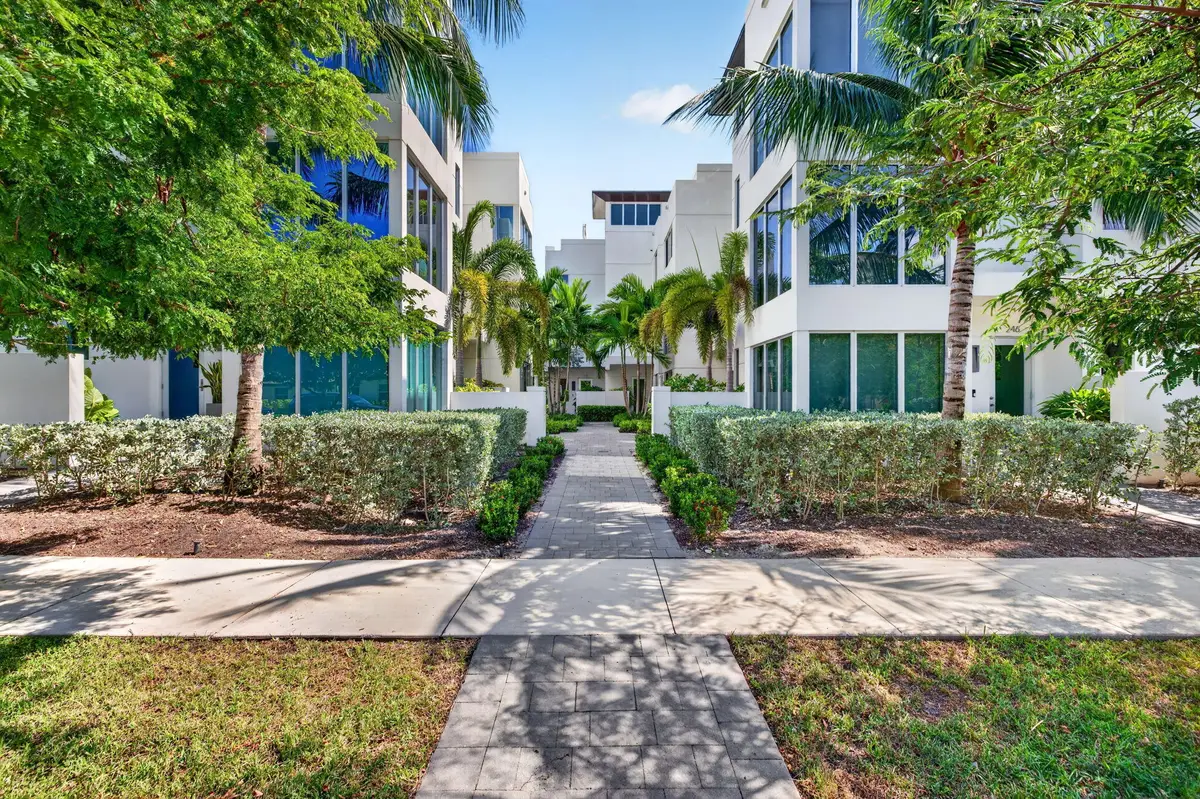 244 Garden Court, Lauderdale By The Sea, FL 33308 - #1