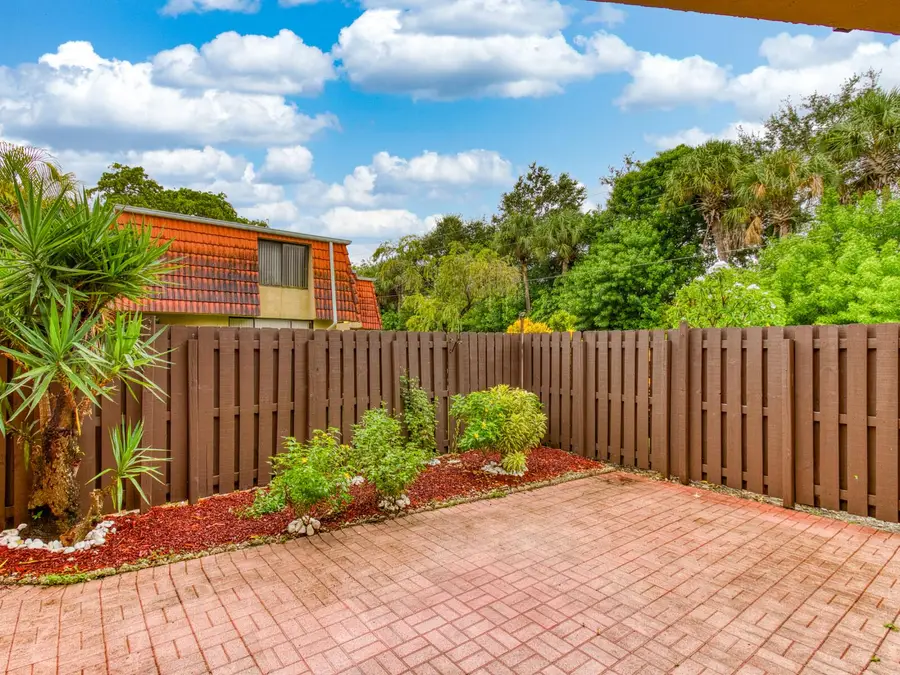 23078 Oxford Place #Apt D, Boca Raton, FL 33433 - #3