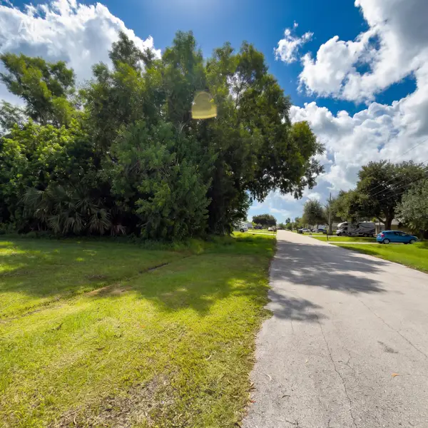 2209 SE Friendship Street, Port St Lucie, FL 34952