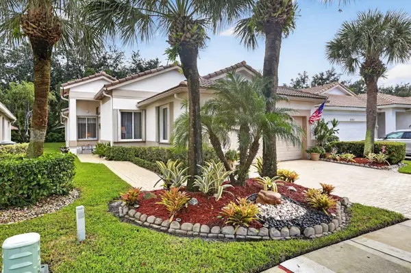 2260 Sapphire Circle, West Palm Beach, FL 33411