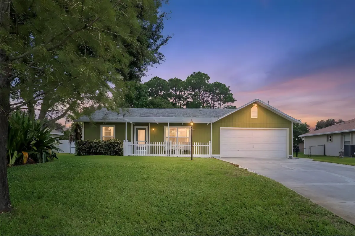 1137 SW Curtis Street, Port Saint Lucie, FL 34983 - #1