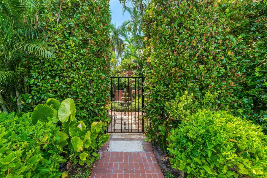 215 Phipps Plaza #2, Palm Beach, FL 33480 - #2