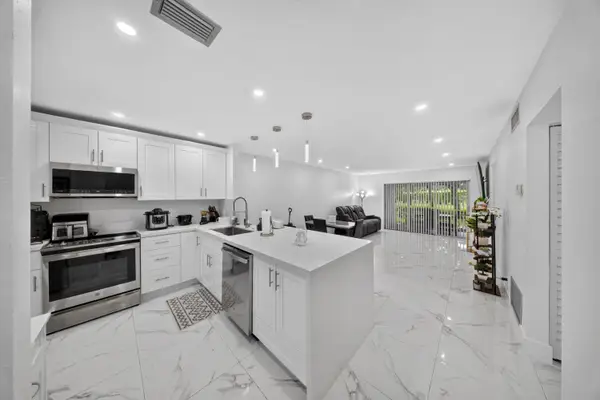 265 Cape Cod Circle, Lake Worth, FL 33467