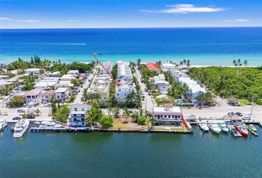 347 Oak Street #B1, Hollywood, FL 33019 - #2