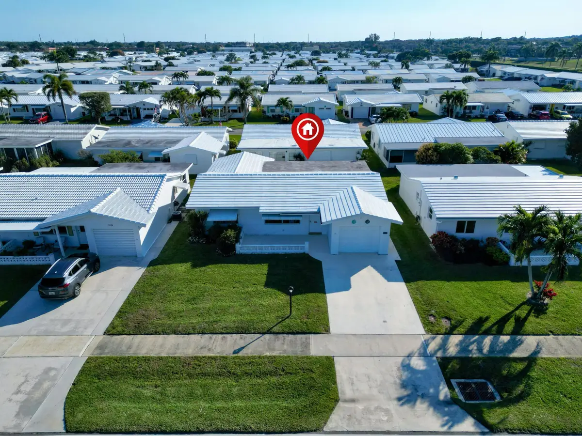 2016 SW Golf Lane Sw, Boynton Beach, FL 33426 - #1