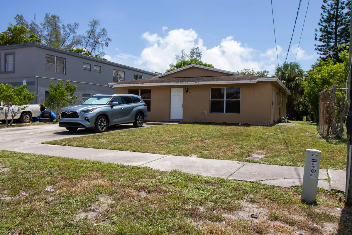 230 SW 8th Street, Deerfield Beach, FL 33441 - #1