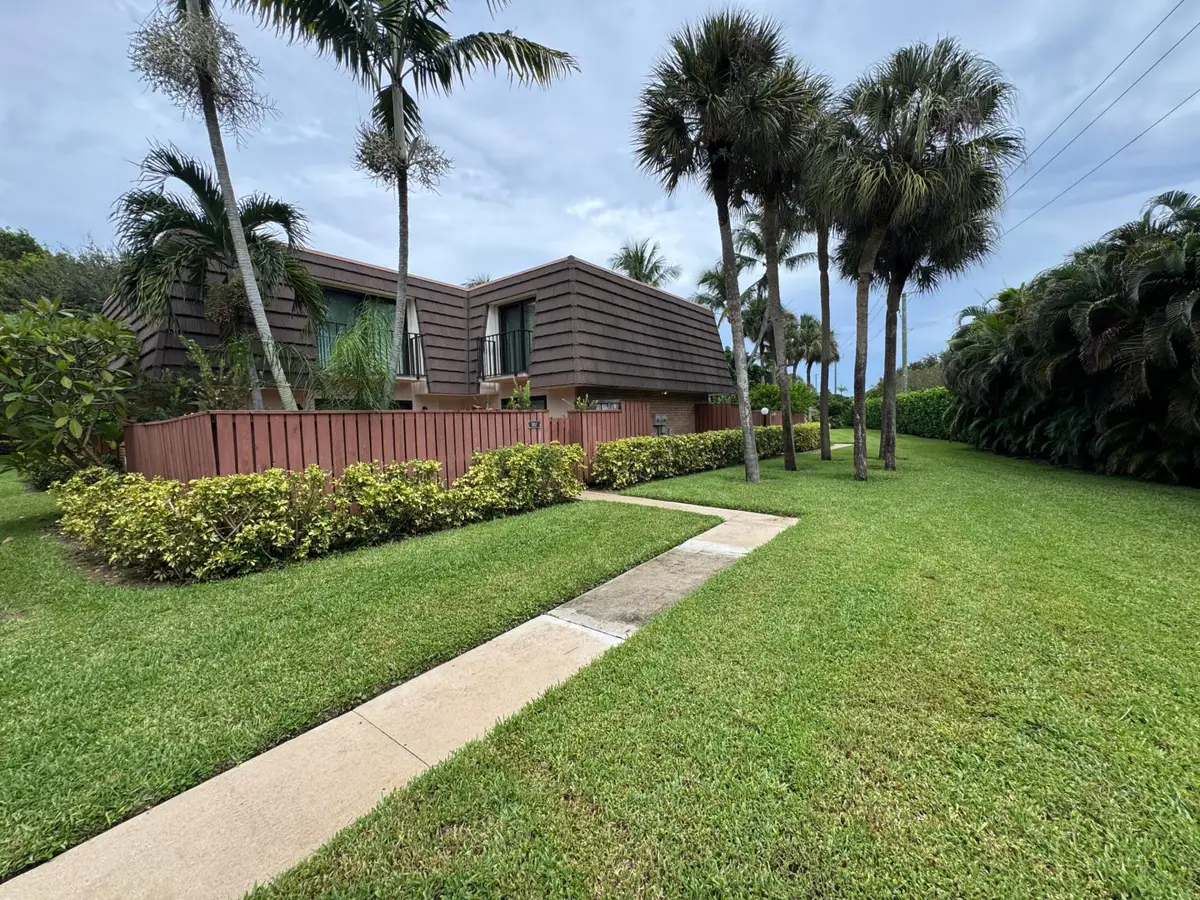 1807 18th Court, Jupiter, FL 33477 - #1