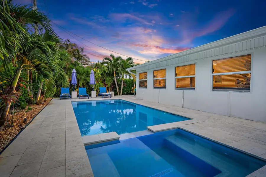 570 N Dover Road, Tequesta, FL 33469 - #2