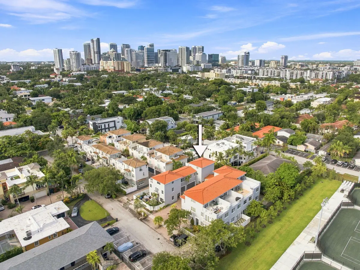 633 NE 11th Avenue, Fort Lauderdale, FL 33304 - #1