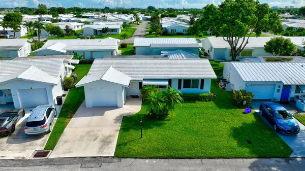 2377 SW 8th Avenue, Boynton Beach, FL 33426