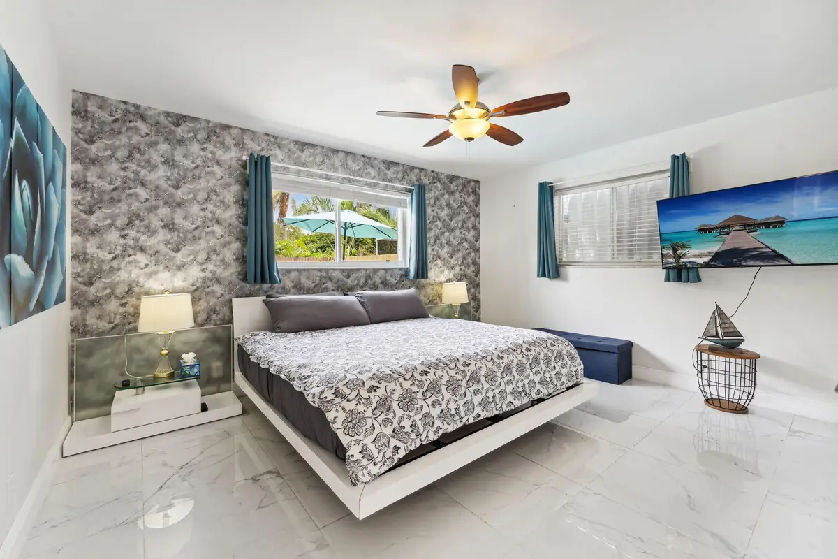 1243 Garfield Street, Hollywood, FL 33019 - #1