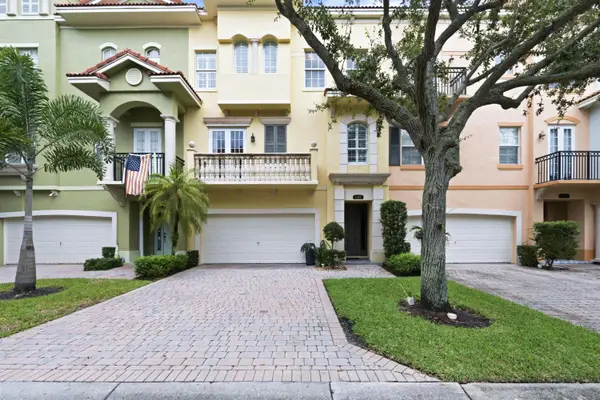 2486 San Pietro Circle, Palm Beach Gardens, FL 33410