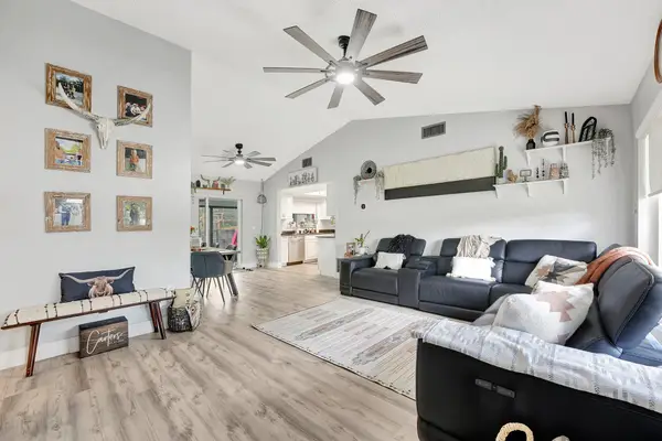 4770 NW 113th Avenue, Sunrise, FL 33323