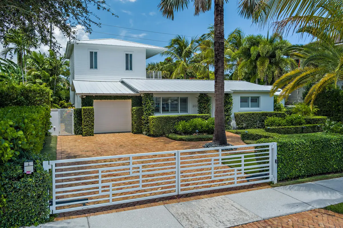 203 Arlington Road, West Palm Beach, FL 33405 - #1