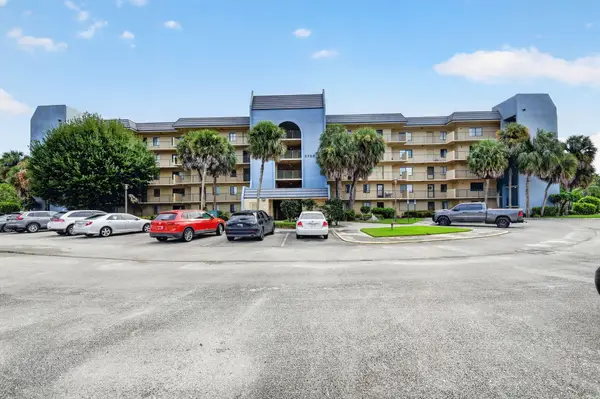 2786 Tennis Club Drive #407, West Palm Beach, FL 33417