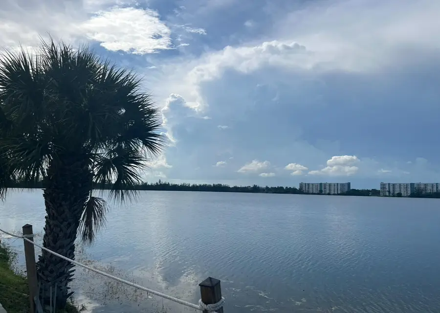 114 Lake Emerald Drive #401, Oakland Park, FL 33309 - #3