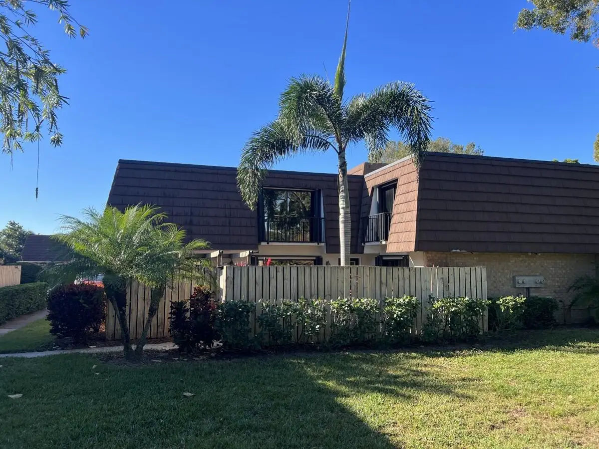 2004 20th Lane, Palm Beach Gardens, FL 33418 - #1