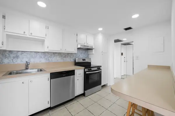 2781 Taft Street #303, Hollywood, FL 33020