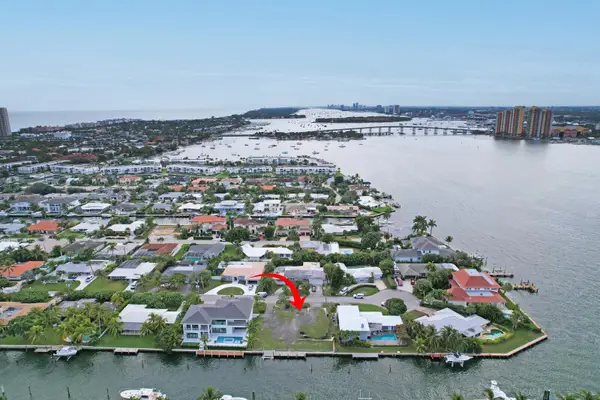 1050 Bimini Lane, Singer Island, FL 33404