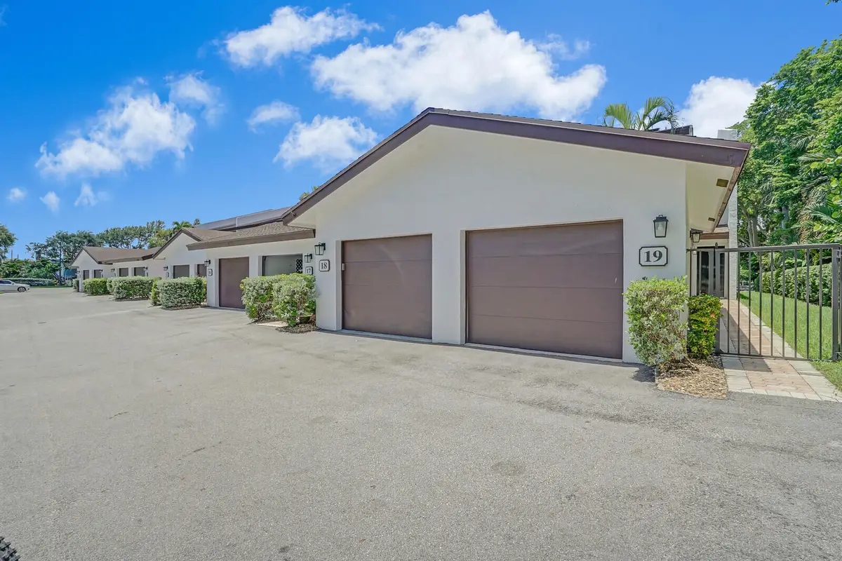 1301 N Riverside Drive #19, Pompano Beach, FL 33062 - #1