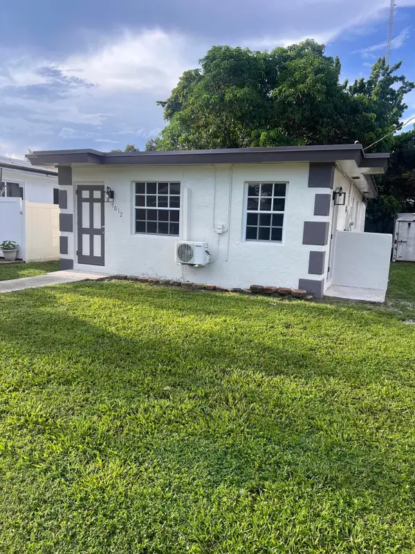 5012 SW 22nd Street, West Park, FL 33023