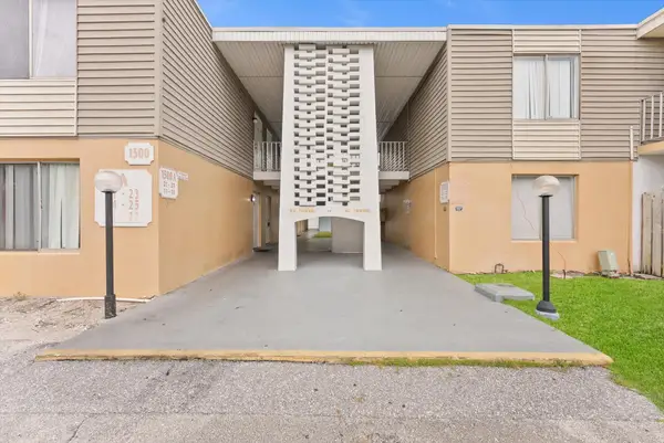 1500 Crescent Circle #A14, Lake Park, FL 33403
