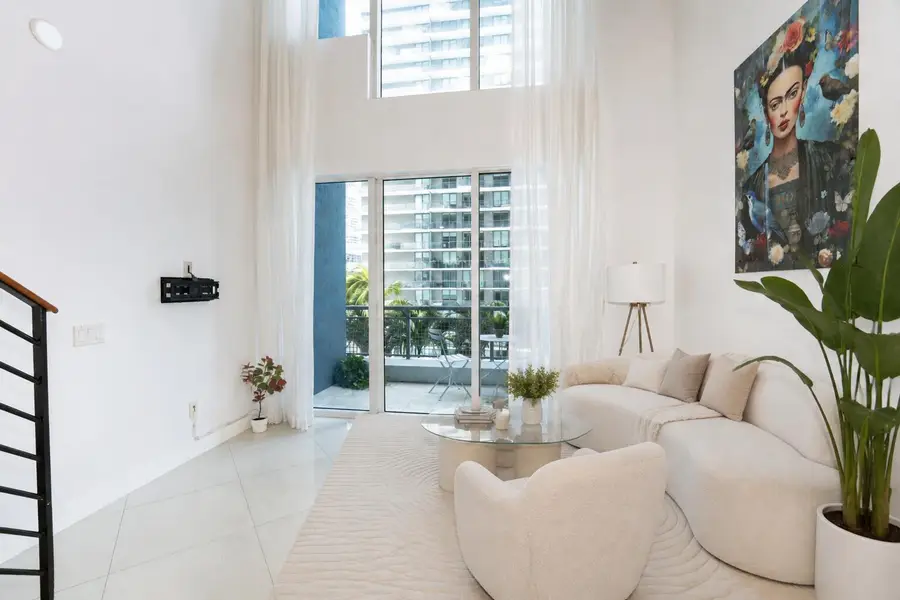 60 SW 13th Street #1418, Miami, FL 33130 - #3